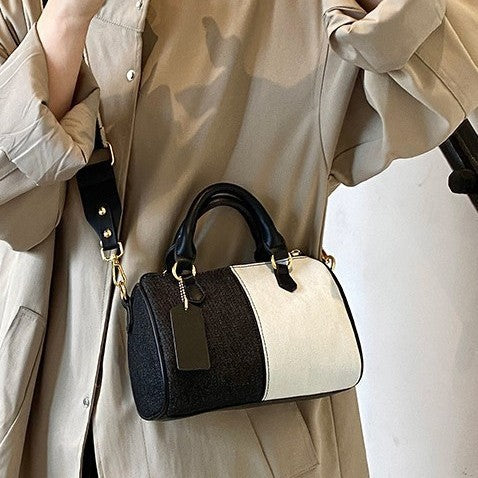 Kleine Schultertasche mit Reißverschluss und Handyfach