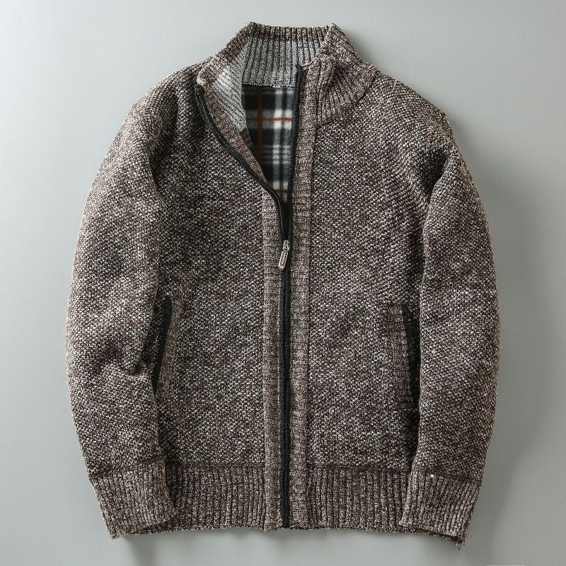 Herren-Strickjacke mit Stehkragen und Fleecefutter