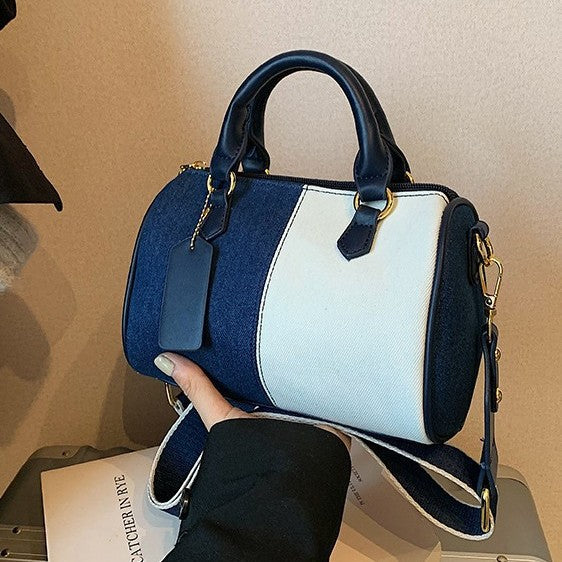 Kleine Schultertasche mit Reißverschluss und Handyfach