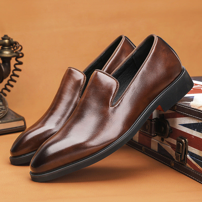 Sommerliche Leder-Slipper für Herren