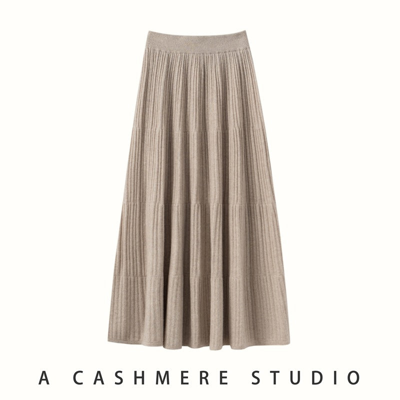 Cashmere knit skirt