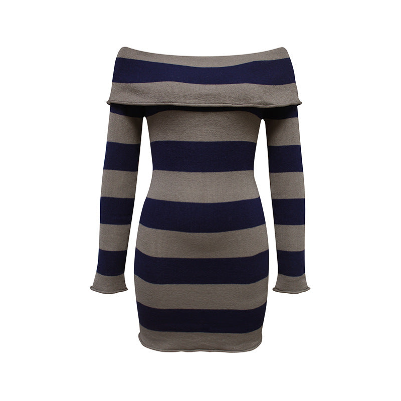 Schulterfreies Strickkleid in Uni- und Streifenvarianten