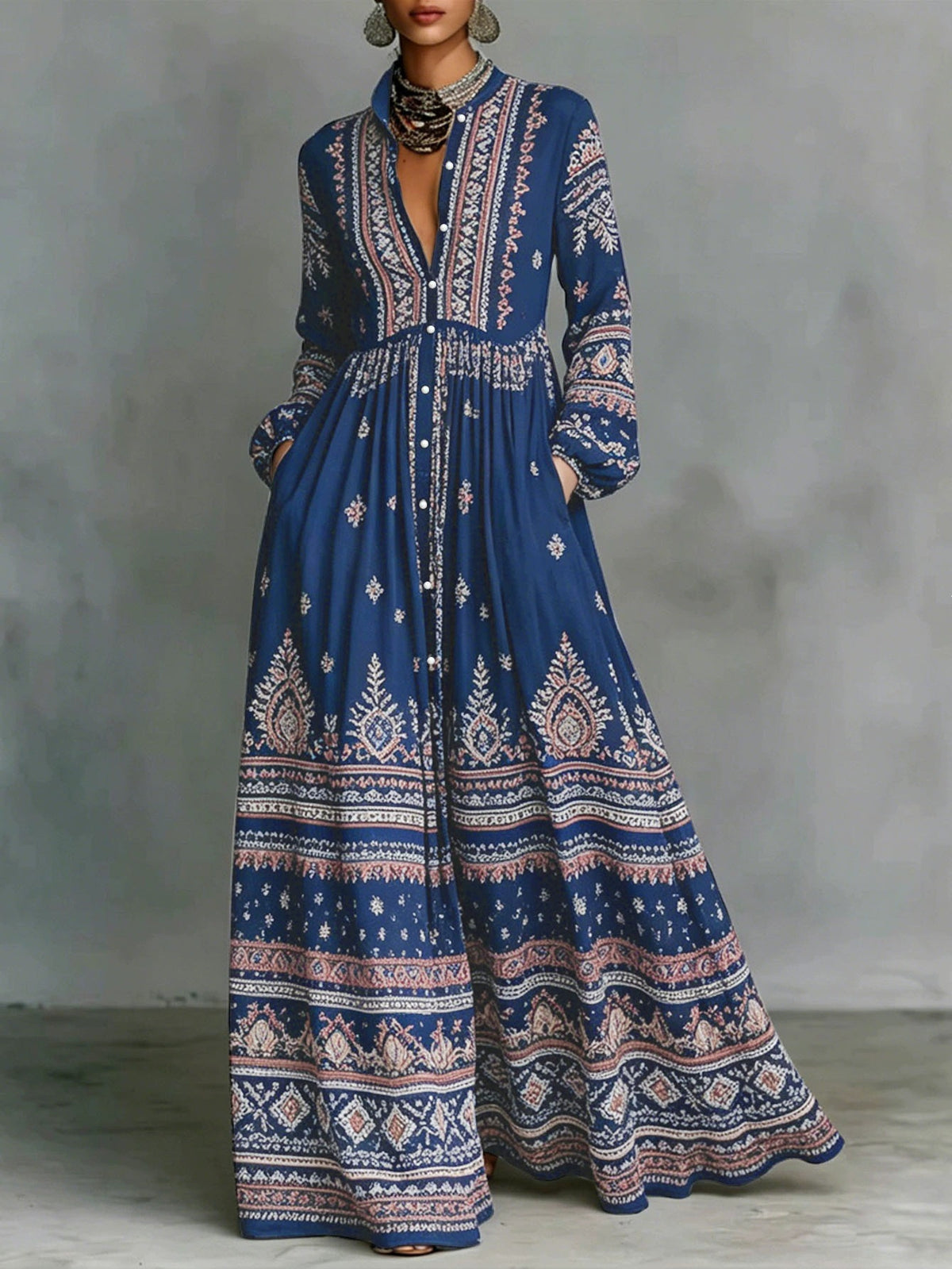 Bedrucktes Langarmkleid mit Seitentaschen im Boho-Stil