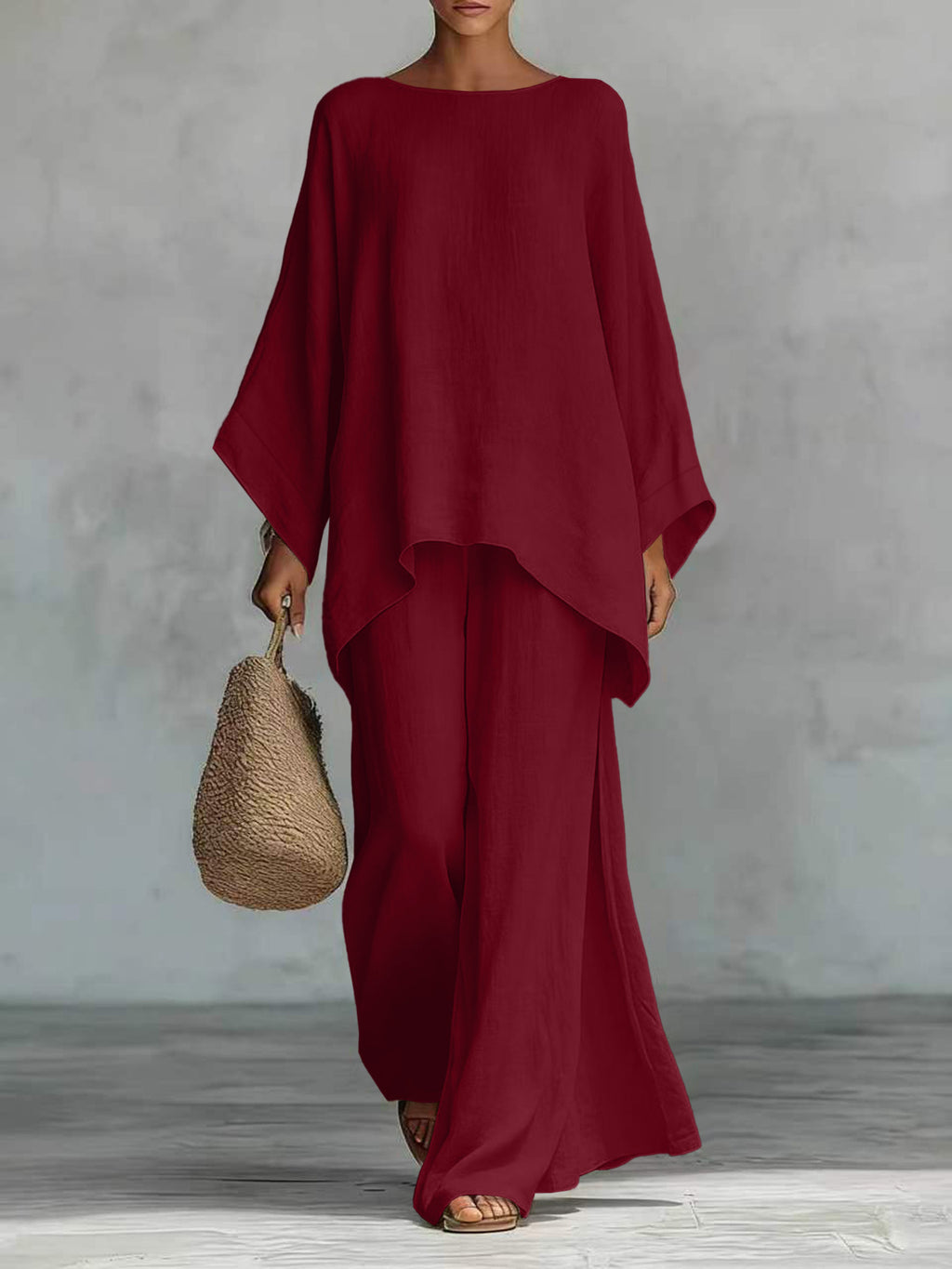 Zweiteiliges Damen-Set mit weiter Bluse und Hose