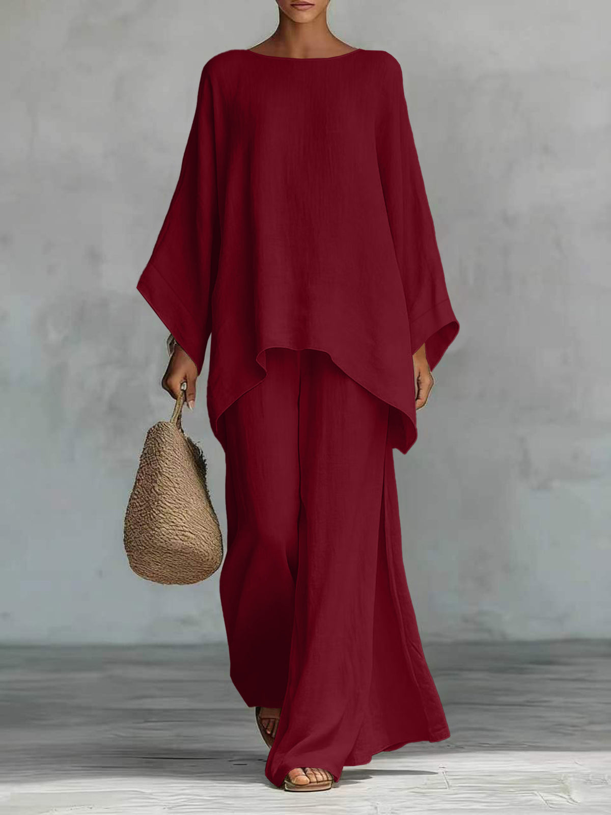 Zweiteiliges Damen-Set mit weiter Bluse und Hose