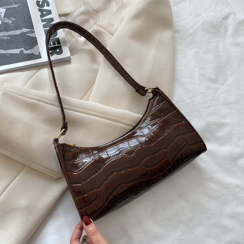 Schultertasche mit Prägemuster in Bonbonfarben