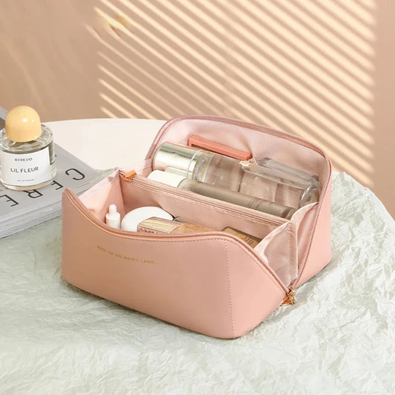 Geräumige Kosmetiktasche in Rosa für Make-up und Pflegeprodukte