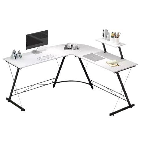 Kompakter Eckschreibtisch fürs Homeoffice