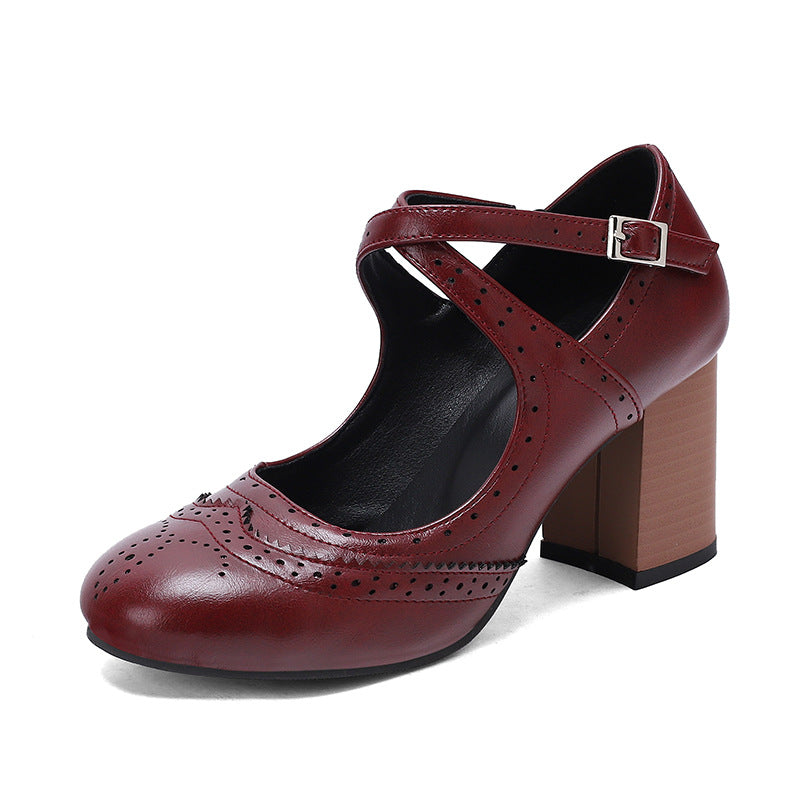 Damen-Absatzschuhe mit Kreuzriemen und Schnallenverschluss