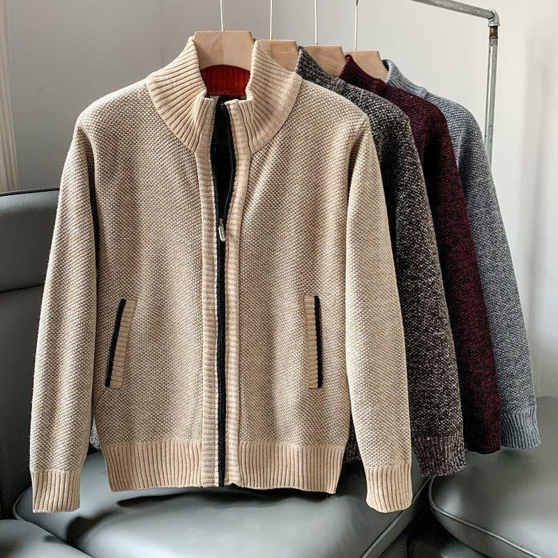 Herren-Strickjacke mit Stehkragen und Fleecefutter