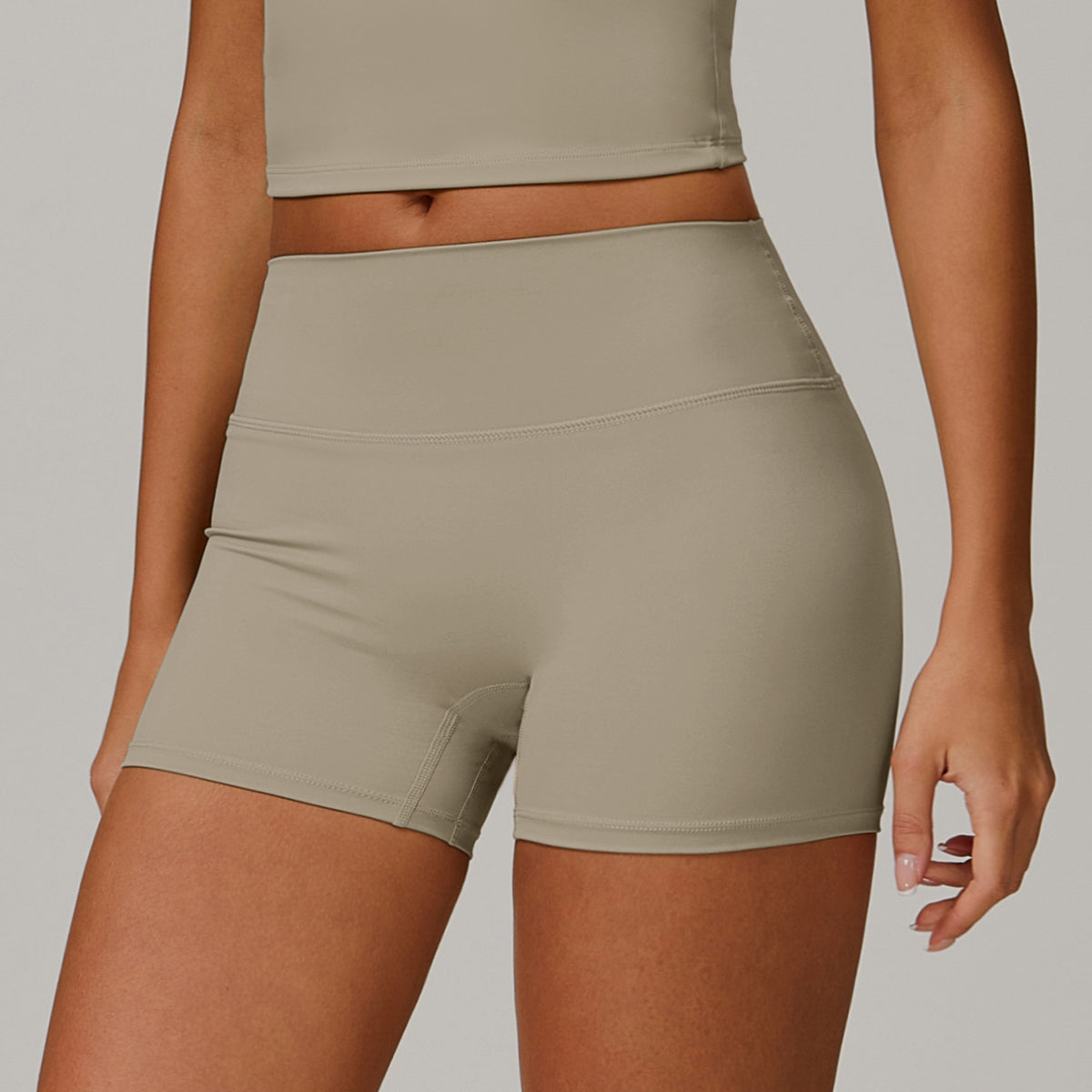 High-Waist-Yoga- und Fitnessshorts für Damen