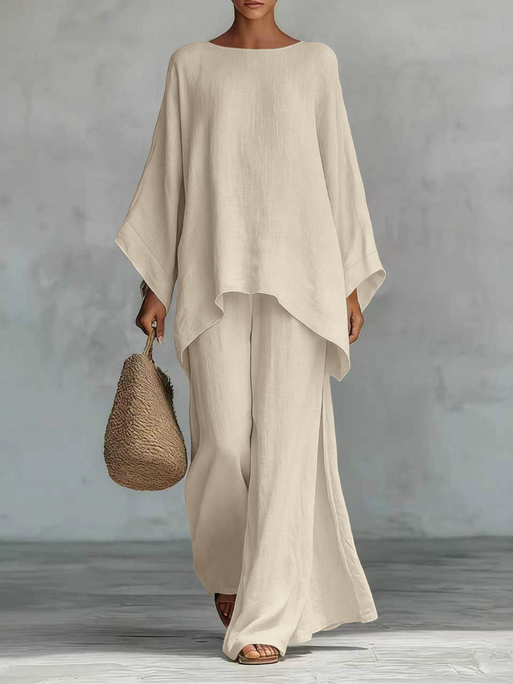 Zweiteiliges Damen-Set mit weiter Bluse und Hose