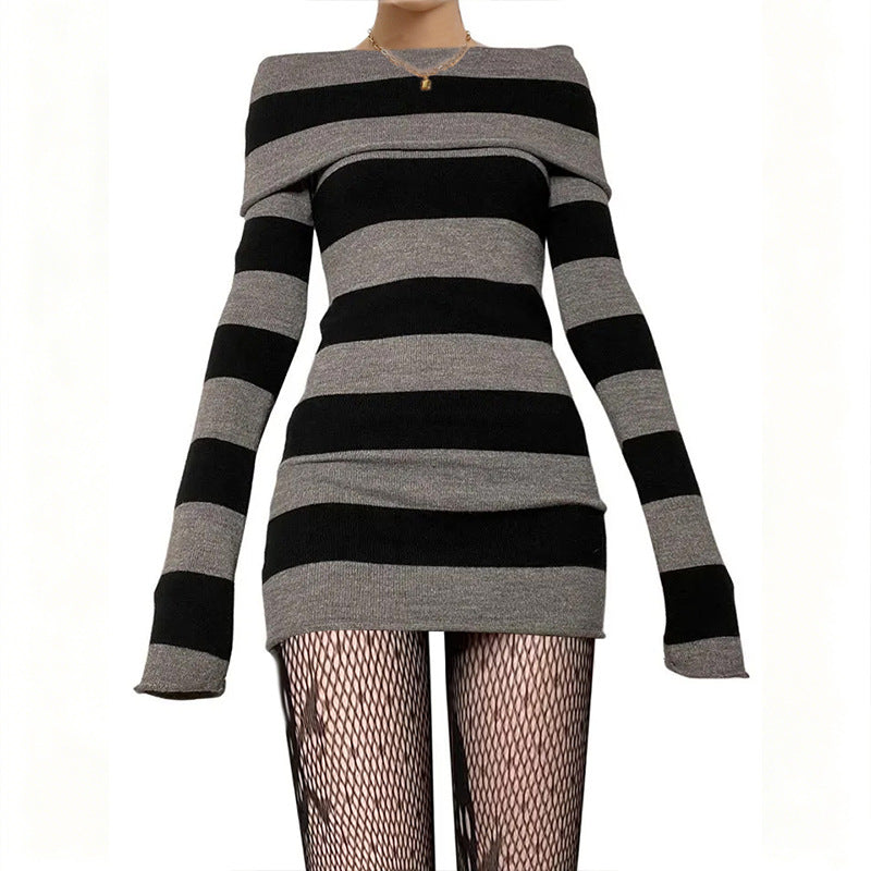 Schulterfreies Strickkleid in Uni- und Streifenvarianten